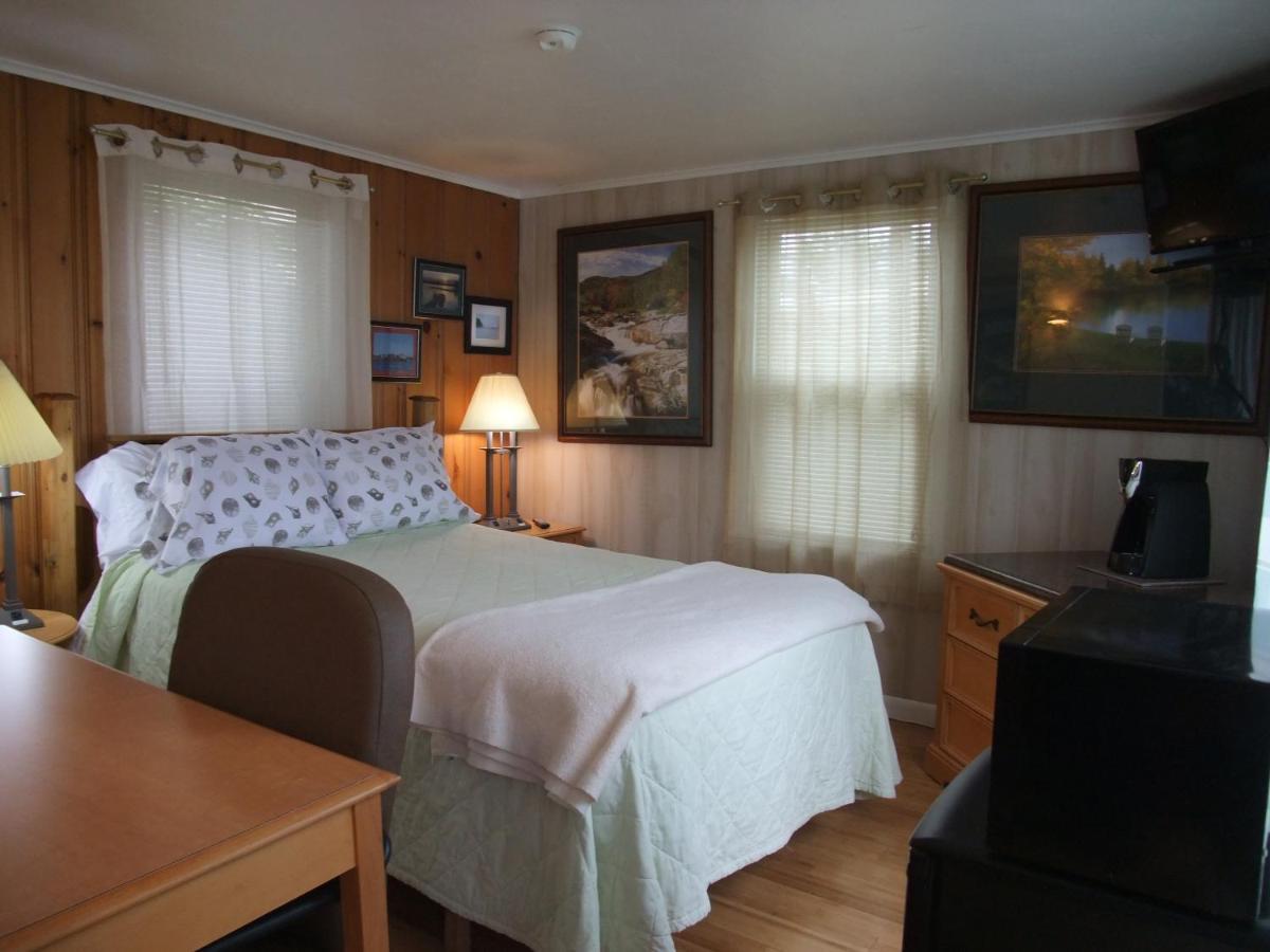 Hills Motel & Marina Alexandria Bay Bagian luar foto