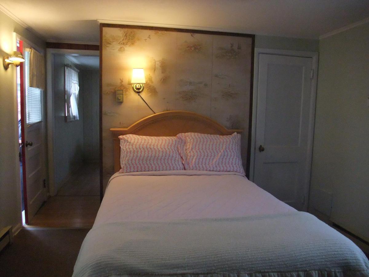 Hills Motel & Marina Alexandria Bay Bagian luar foto