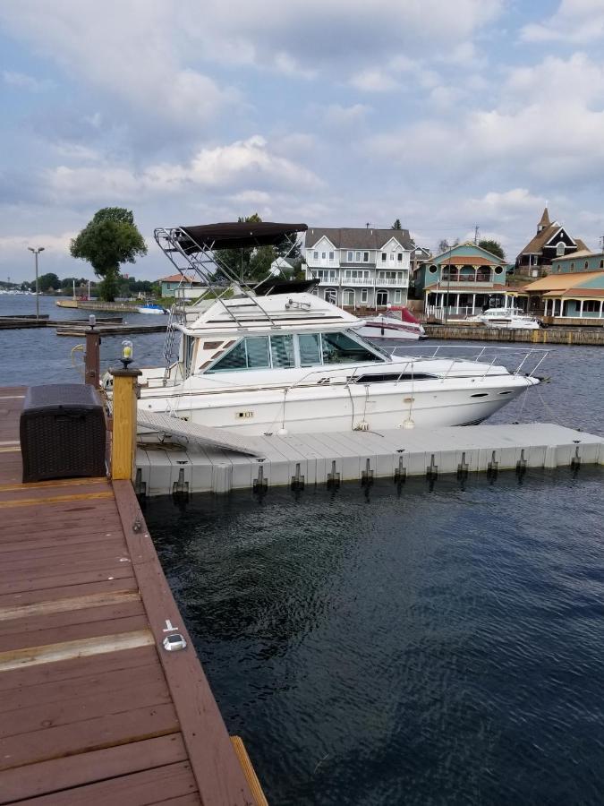 Hills Motel & Marina Alexandria Bay Bagian luar foto